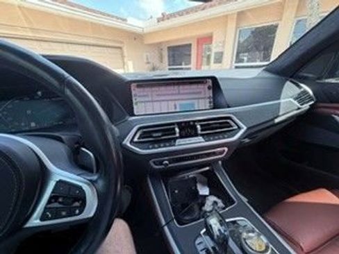 Used 2022 BMW X5 M50i w/ Executive Package AWD/4WD image 2