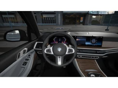 New 2026 BMW X5 sDrive40i w/ M Sport Package image 13