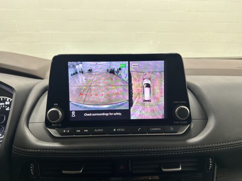 Used 2021 Nissan Rogue SL AWD/4WD image 25
