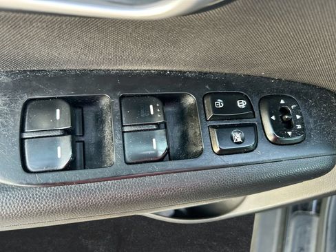 Used 2016 Kia Soul FWD image 12