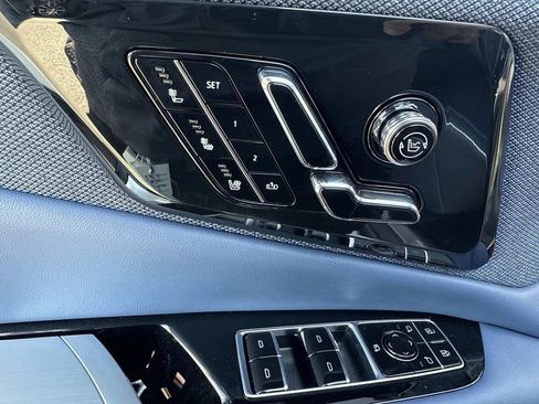 New 2026 Cadillac Optiq Luxury 2 image 19