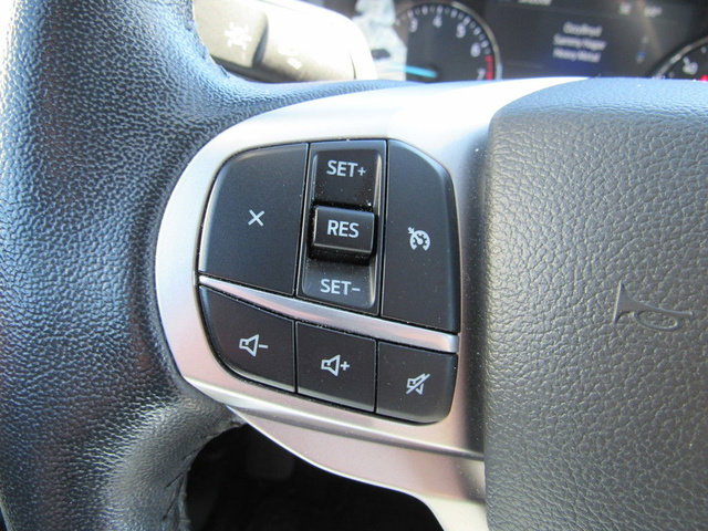 Used 2022 Ford Explorer XLT AWD/4WD image 37