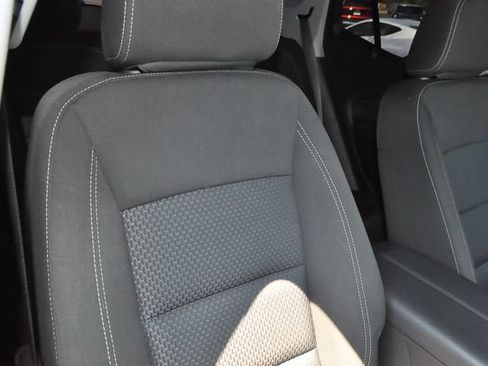 Used 2024 GMC Terrain SLE AWD/4WD image 20