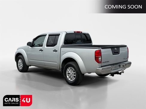 Used 2016 Nissan Frontier SV image 5