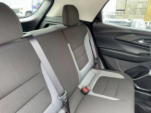 Used 2026 Chevrolet TrailBlazer LT w/ LT Cold Weather Package FWD image 29