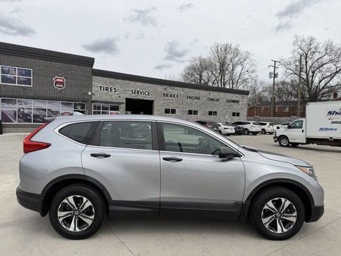 Used 2018 Honda CR-V LX image 8