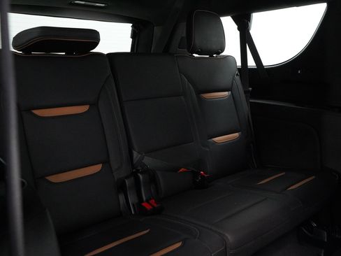 Used 2023 GMC Yukon XL AT4 w/ AT4 Premium Package image 13