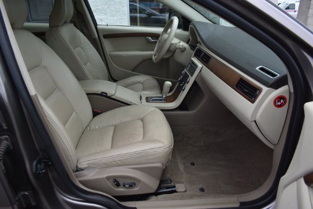 Used 2010 Volvo XC70 3.2 AWD/4WD image 38