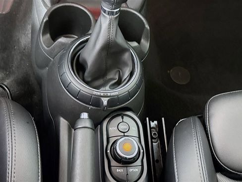 Used 2017 MINI Cooper 2-Door Hardtop FWD image 22