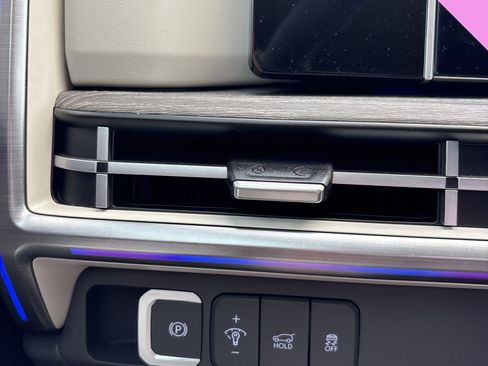 Used 2026 Hyundai Santa Fe Calligraphy image 8