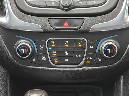 Used 2019 Chevrolet Equinox LT image 26