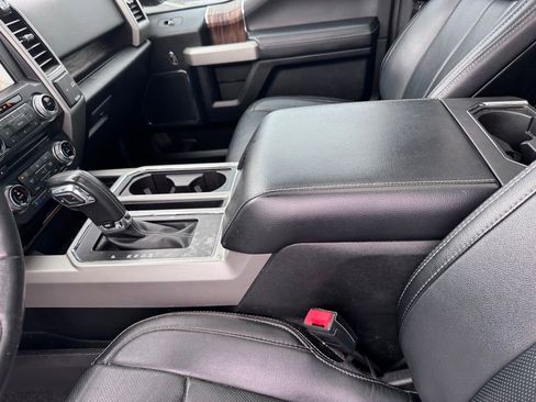 Used 2018 Ford F150 Lariat w/ Equipment Group 502A Luxury AWD/4WD image 12