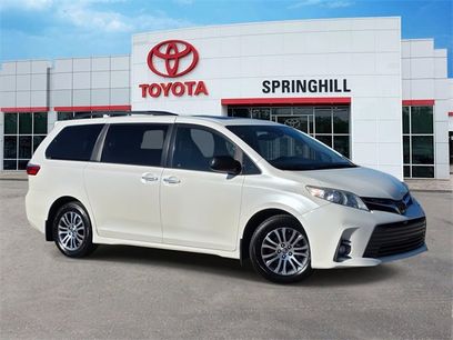 Used 2019 Toyota Sienna XLE