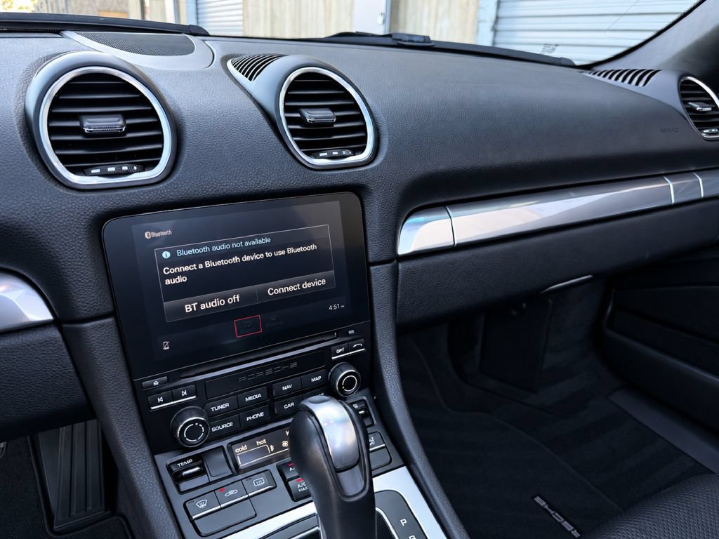 Used 2020 Porsche 718 Boxster RWD image 21