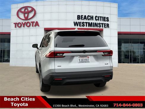Used 2024 Toyota Grand Highlander XLE image 9