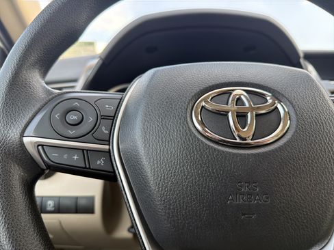 Certified 2023 Toyota Camry LE FWD image 9