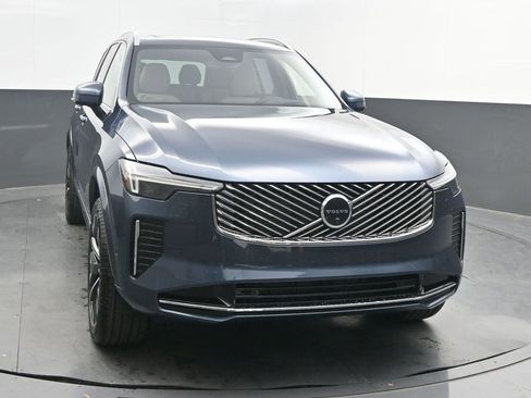 New 2026 Volvo XC90 B5 Ultra image 2