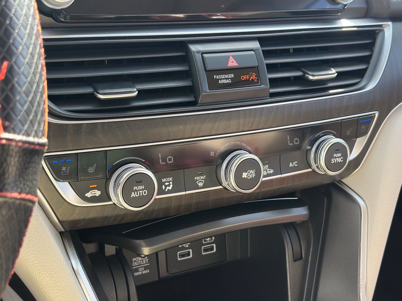 Used 2021 Honda Accord Touring image 11