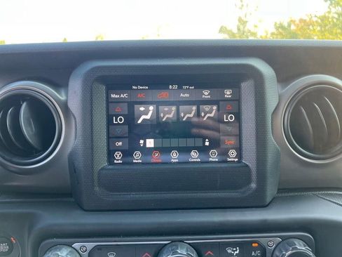 Used 2021 Jeep Wrangler Unlimited Sport image 27