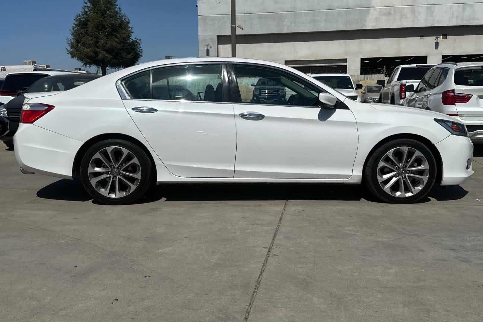 Used 2015 Honda Accord Sport image 9
