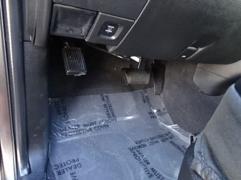 Used 2022 RAM 2500 Laramie AWD/4WD image 18