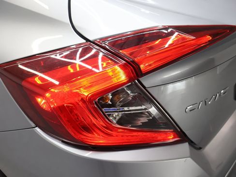 Used 2020 Honda Civic LX image 30