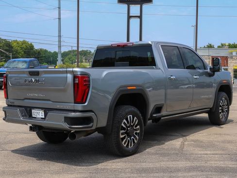 Used 2025 GMC Sierra 2500 Denali Ultimate AWD/4WD image 31