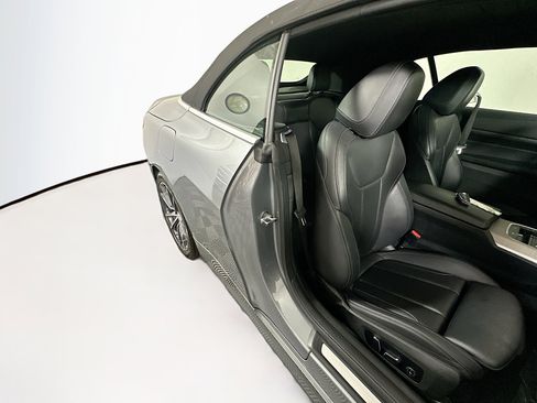 Used 2025 BMW 430i Convertible RWD image 27