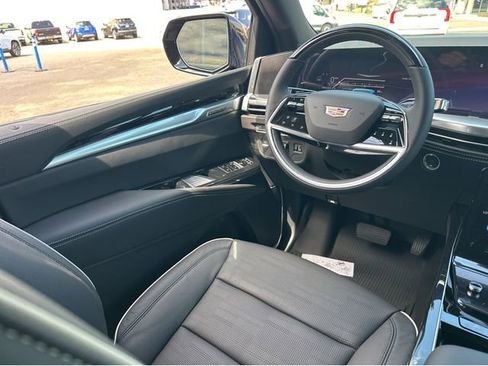 New 2026 Cadillac Escalade Sport w/ Touring Package AWD/4WD image 16
