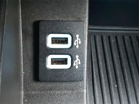 Used 2018 Ford F150 XLT w/ Equipment Group 302A Luxury image 27