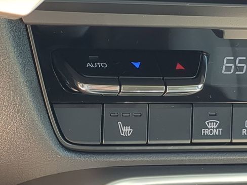 Certified 2024 MAZDA CX-90 3.3 Turbo w/ Premium Package image 23