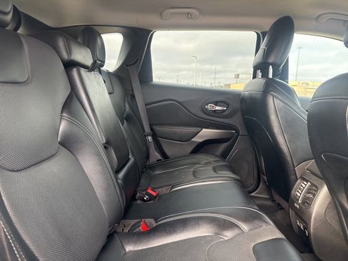 Used 2022 Jeep Cherokee Latitude Lux image 16