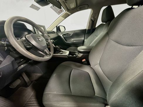 Certified 2021 Toyota RAV4 LE AWD/4WD image 20