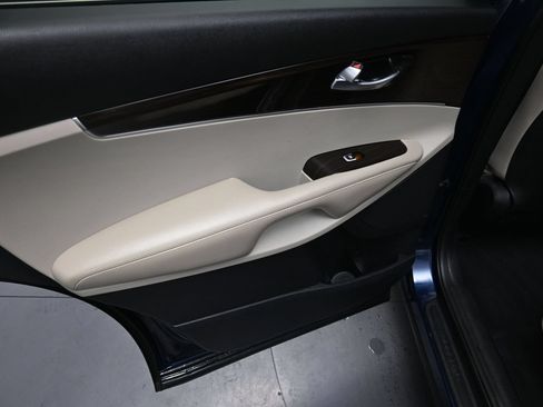 Used 2019 Kia Sorento AWD image 32