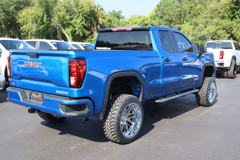 Used 2023 GMC Sierra 1500 Elevation AWD/4WD image 9