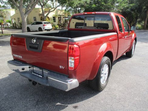 Used 2016 Nissan Frontier SV RWD image 9