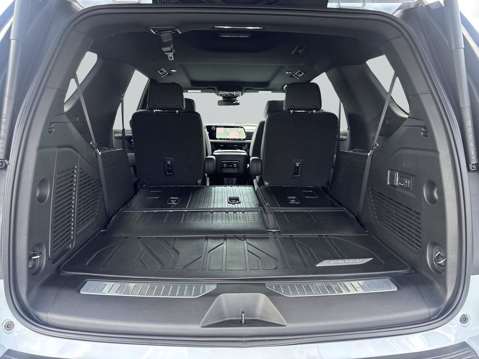 Certified 2026 Chevrolet Tahoe Premier w/ Sun And Tow Package AWD/4WD image 34