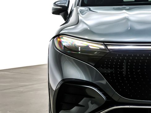 Used 2023 Mercedes-Benz EQS 450+ 4MATIC SUV w/ Exclusive Trim Package image 13