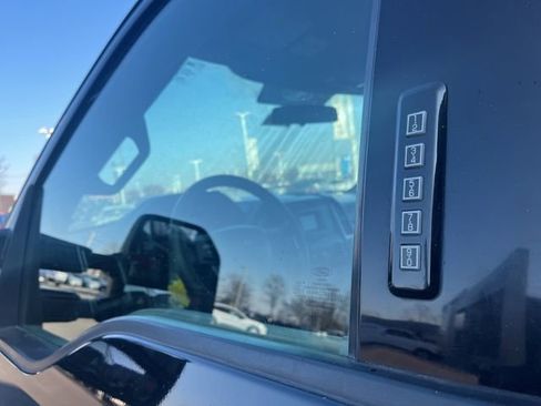 Used 2018 Ford F250 XLT image 16