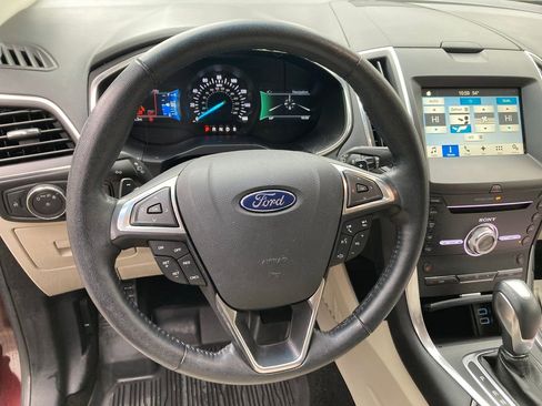 Used 2017 Ford Edge Titanium w/ Technology Package image 18