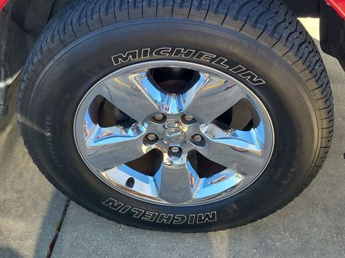 Used 2019 RAM 1500 Big Horn image 8