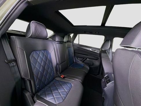 New 2026 Volkswagen Atlas Cross Sport SEL Premium R-Line AWD/4WD image 30