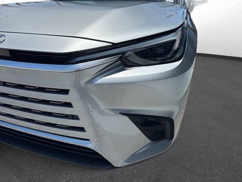 Certified 2025 Lexus TX 350 FWD w/ Technology Package image 9