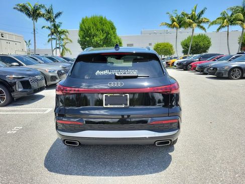 Used 2025 Audi Q5 Premium w/ Convenience Package AWD/4WD image 5