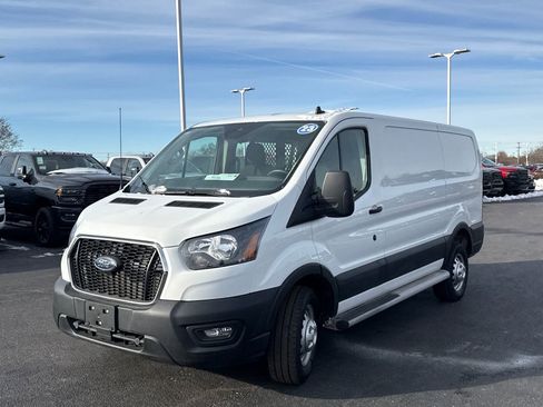 Used 2023 Ford Transit 250 Low Roof AWD w/ Exterior Upgrade Package image 7