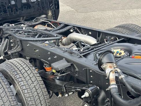 New 2026 Chevrolet Silverado 3500 LT w/ Convenience Package image 14