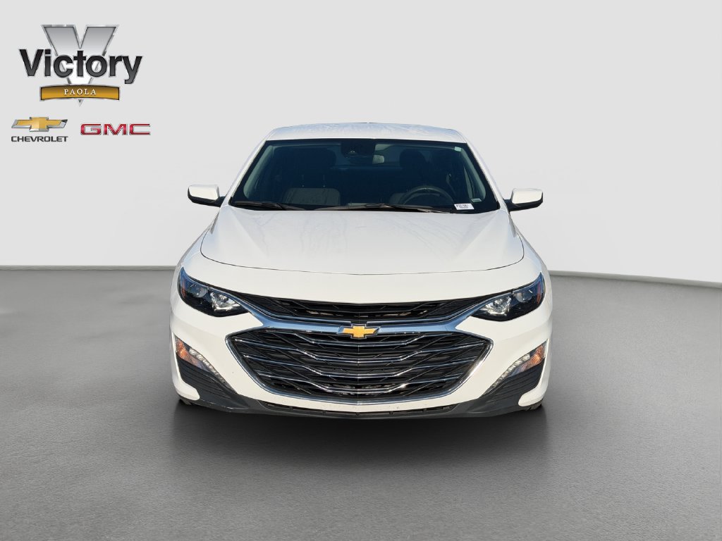 Used 2024 Chevrolet Malibu LT FWD image 2