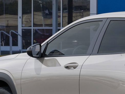 New 2026 Chevrolet Trax RS w/ Sunroof Package image 12