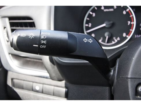 Certified 2023 Nissan Rogue SV FWD image 20