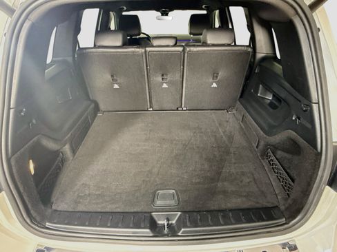 Used 2023 Mercedes-Benz GLB 250 4MATIC w/ Premium Package image 35